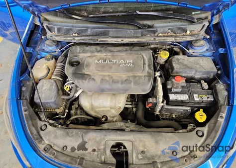 2015 Dodge Dart Sxt z USA, uszkodzony, nr VIN 1C3CDFBB7FD422565